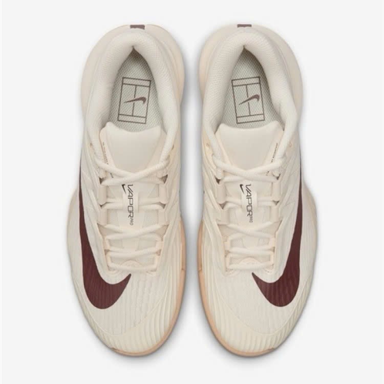 gen-n-z7390716597318_ca0669d7813cb830ff026e9bfc1cd81d